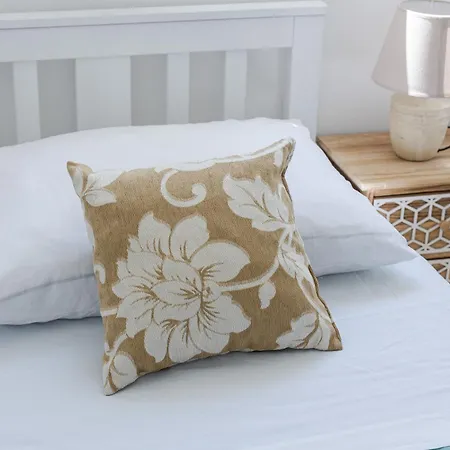 House Niko T With 6 *