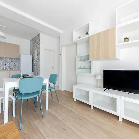 Apartment House Niko T With 6 *