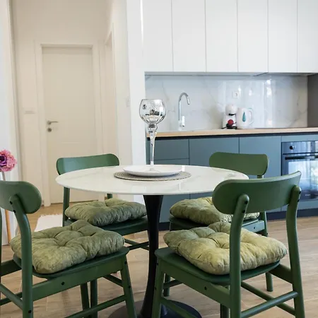House Niko T With 6 Apartamento *