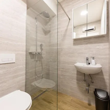 House Niko T With 6 * Split