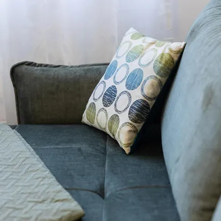 House Niko T With 6 Apartment Split