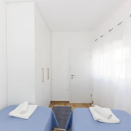 Apartamento House Niko T With 6 Split