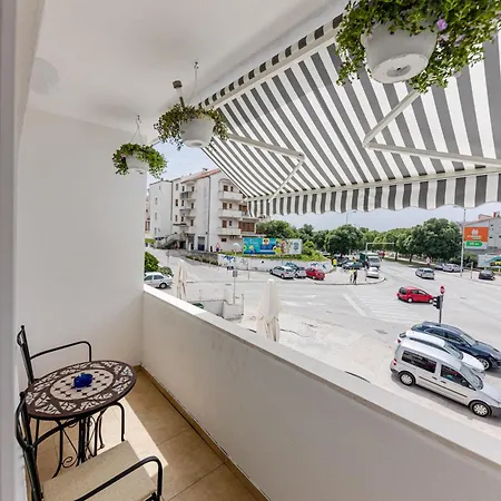 Apartamento House Niko T With 6