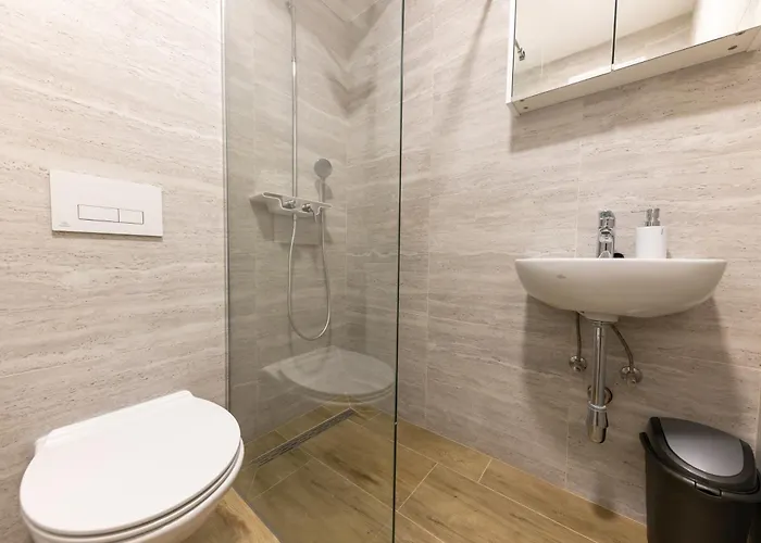 Apartment House Niko T With 6 *